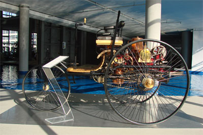 benz-patent-motorwagen-nr1