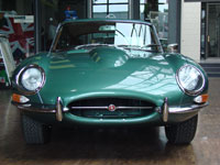Jaguar E grün Oldtimer